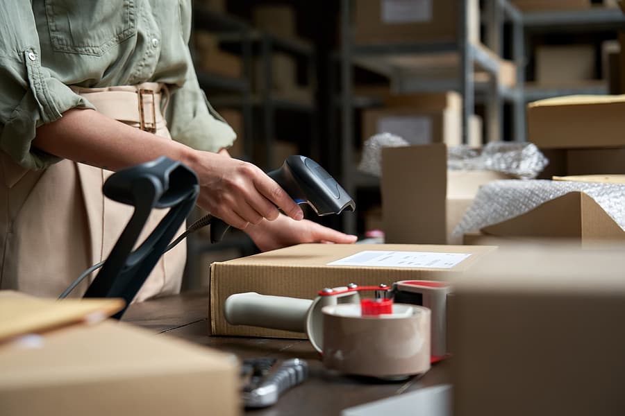 Order Fulfillment Process in Business: What It Means, What Are the Steps, and How It Is Managed Successfully
